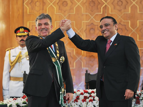 Cumhurbaşkanı Gül'e Pakistan Devlet Nişanı