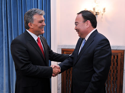 Kazakistan Dışişleri Bakanı Çankaya Köşkü’nde
