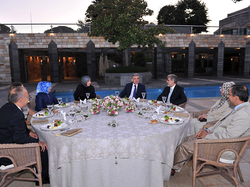 Abdullah Gül Üniversitesi’ni Destekleme Vakfı Kurucuları ile İftar