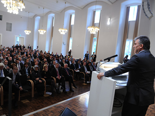 Cumhurbaşkanı Gül, Osnabrück Üniversitesi İslam Araştırmaları Enstitüsü’nü Ziyaret Etti