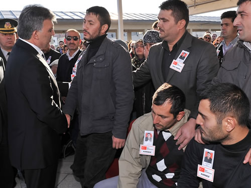 Cumhurbaşkanı Gül, Şehit Çavuş Yılmaz’ın Cenaze Törenine Katıldı