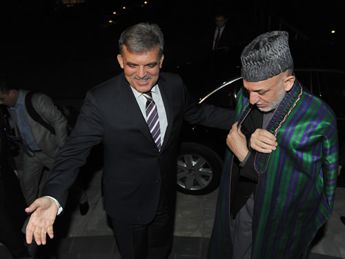 Pakistan Cumhurbaşkanı Zerdari ve Afganistan Cumhurbaşkanı Karzai ile Görüşme