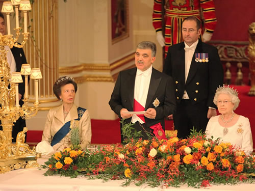 İngiltere’ye 23 Yıl Aradan Sonra Tarihî Ziyaret