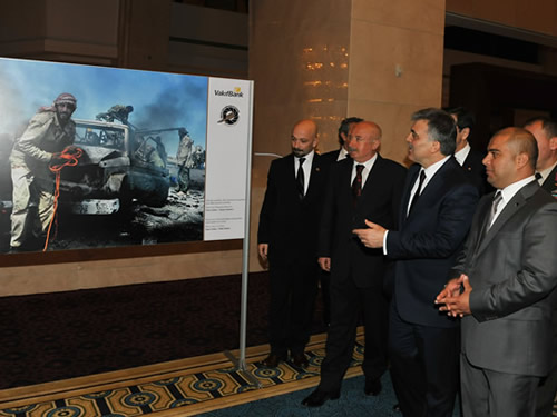 Cumhurbaşkanı Gül, “Vakıfbank-TFMD Yılın Basın Fotoğrafları 2011 Yarışması” Ödül Törenine Katıldı