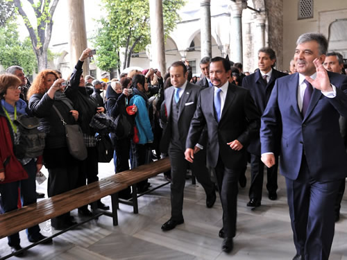 Cumhurbaşkanı Gül ile Brunei Sultanı Bolkiah Topkapı Sarayı’nda