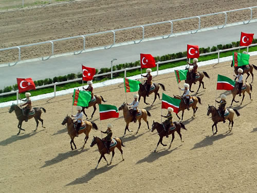 Cumhurbaşkanı Gül, Atçılık Bayramı Kutlamalarının Açılış Törenine Katıldı 